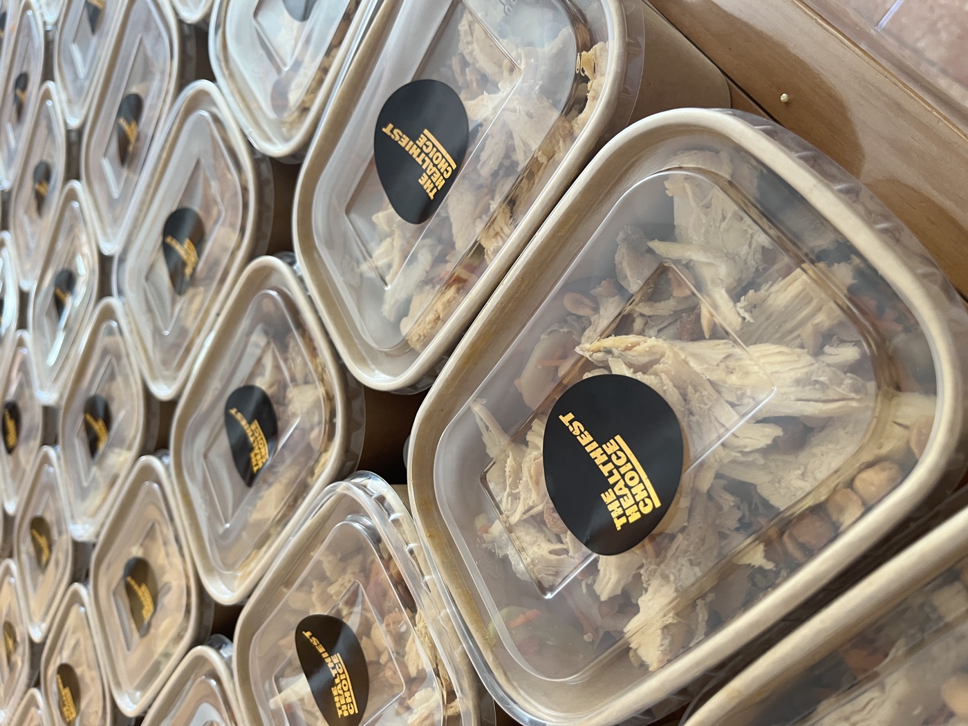 Healthy chicken meal boxes with The Healthiest Choice label